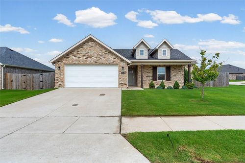 889 Fair Oaks St, Tontitown, AR, 72762-3191 | Card Image