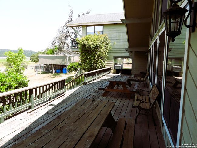 3078 Goat Hill Rd, House other with 4 bedrooms, 4 bathrooms and null parking in Lakehills TX | Image 59