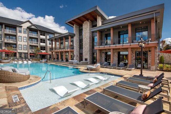 APT-1212 - 1520 Laurel Crossing Pkwy, Condo with 3 bedrooms, 2 bathrooms and 2 parking in Buford GA | Image 28