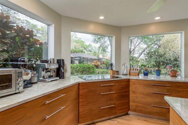 Kitchen | Image 16