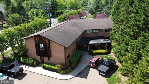 220 Culpeper St, WARRENTON, VA, 20186-3248 | Card Image