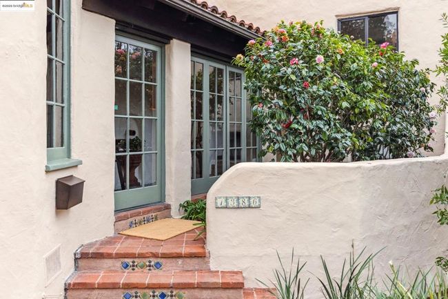 1386 Euclid Ave, House other with 4 bedrooms, 2 bathrooms and 1 parking in Berkeley CA | Image 6