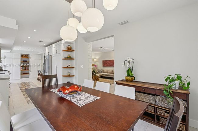 441 Sw 27 Th Rd, House other with 4 bedrooms, 4 bathrooms and null parking in Miami FL | Image 9