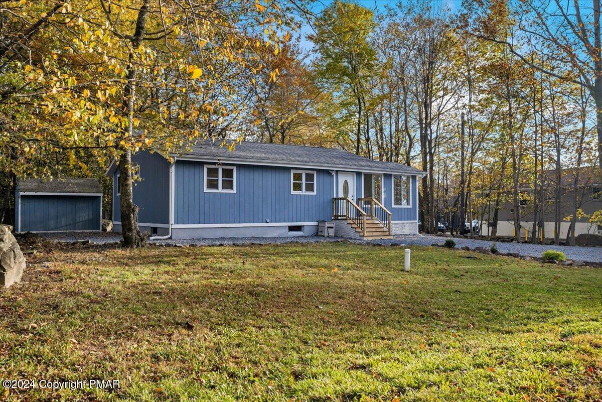 Woodside Dr, Tobyhanna, PA 18466