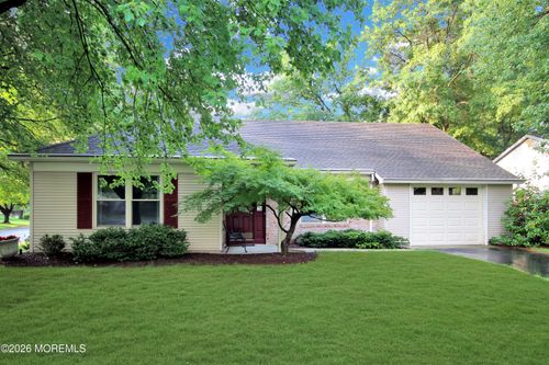 8 Morning Glory Ln, Whiting, NJ, 08759-4301 | Card Image
