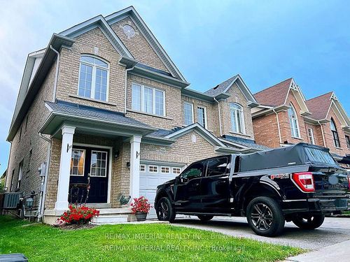 48 4 Seasons Cres, East Gwillimbury, ON, L9N0C3 | Card Image