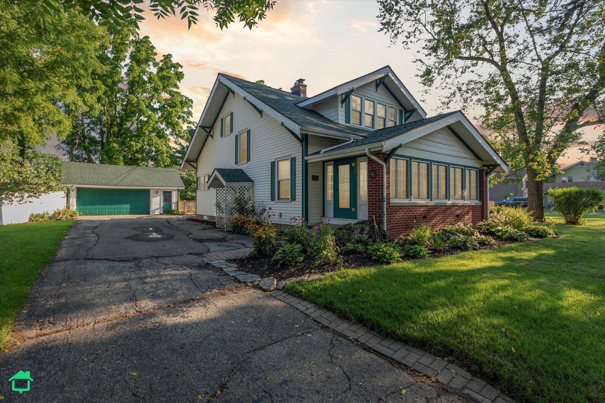 Andersonville Rd, Waterford, MI 48329