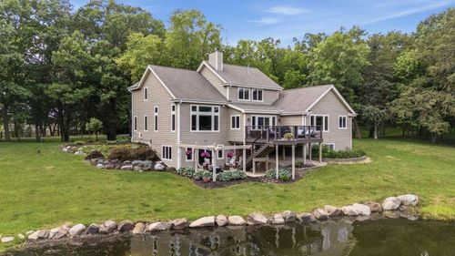 960 S Wayfare Trail, Summit, WI, 53066 | Card Image