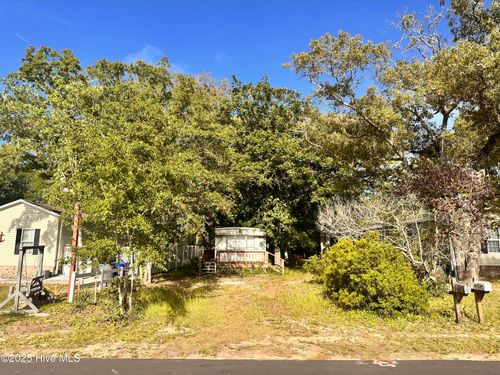 310 Ne 75th St, Oak Island, NC, 28465-4229 | Card Image