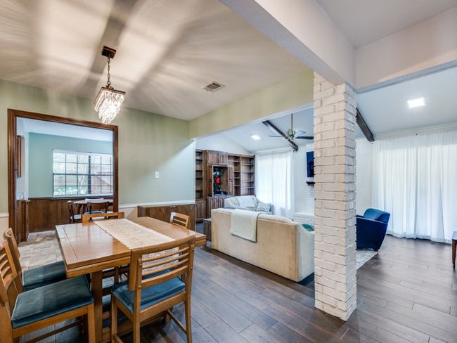 2206 Shady View Ct, House other with 3 bedrooms, 2 bathrooms and null parking in Arlington TX | Image 5