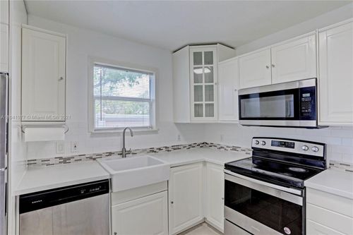 apt-106-3810 N Jog Rd, West Palm Beach, FL, 33411-7457 | Card Image