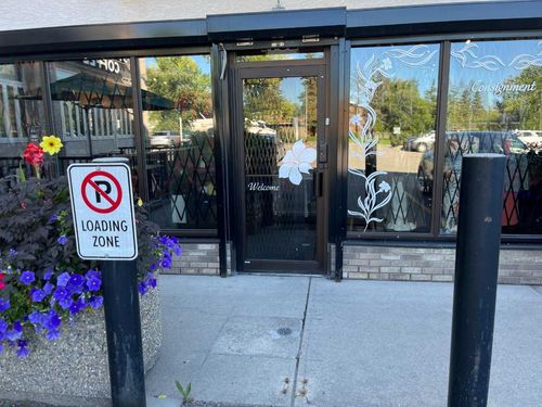 123 Trail Sw, Calgary, AB, T2V1K2 | Card Image