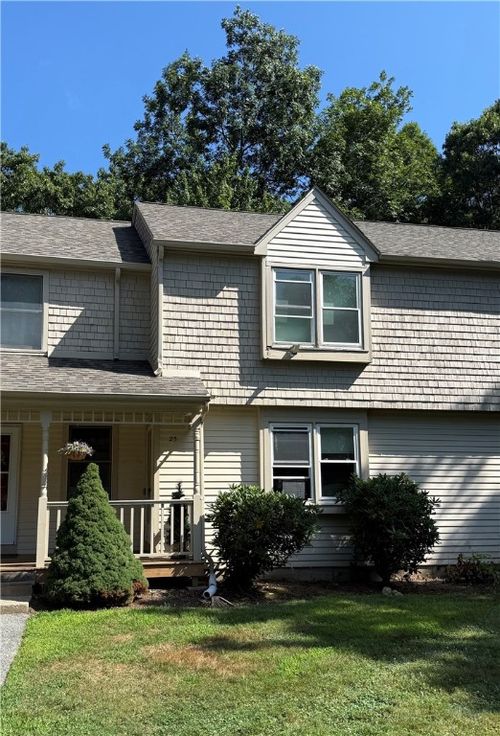 25 Niblick Cir, Coventry, RI, 02816-5786 | Card Image