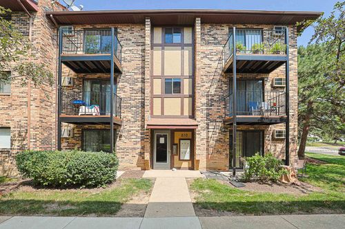 5e-210 Klein Creek Ct, Carol Stream, IL, 60188-1878 | Card Image