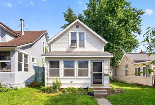 556 W 5th St, Winona, MN, 55987-5233 | Card Image