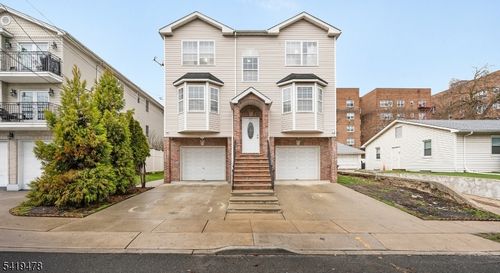 117 Stiles St, Elizabeth, NJ, 07208-1810 | Card Image