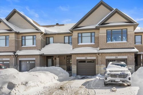 218 Purchase Cres, Stittsville, ON, K2S2L8 | Card Image