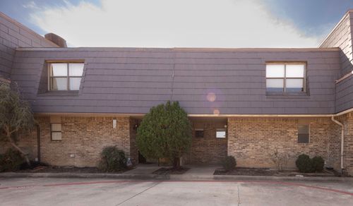 52-207 E Harwood Rd, Euless, TX, 76039-3412 | Card Image
