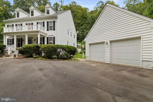9911 Worman Dr, KING GEORGE, VA, 22485-7558 | Card Image