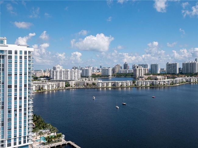 UNIT-2105 - 17111 Biscayne Blvd, Condo with 2 bedrooms, 3 bathrooms and null parking in Aventura FL | Image 17