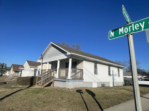 1102 N Morley St, MOBERLY, MO, 65270-2737 | Card Image