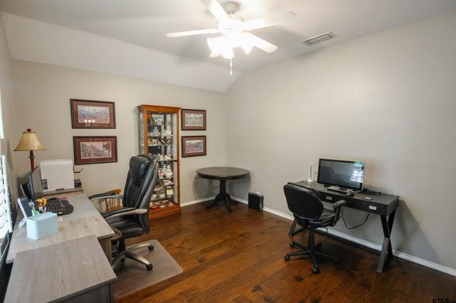 610 Winding Brook Ln, House other with 3 bedrooms, 2 bathrooms and null parking in Tyler TX | Image 10