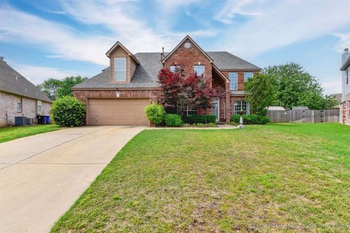 1012 Willow Ave, Broken Arrow, OK, 74012-4518 | Card Image