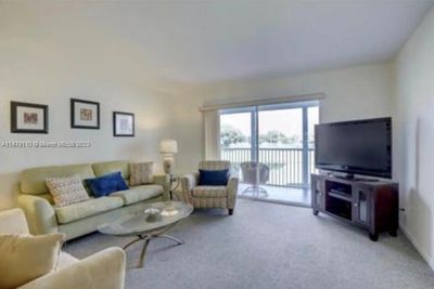 205A - 901 Sw 128th Ter, Condo with 2 bedrooms, 2 bathrooms and null parking in Pembroke Pines FL | Image 3