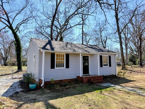 826 Greenville St, Pendleton, SC, 29670-1526 | Card Image