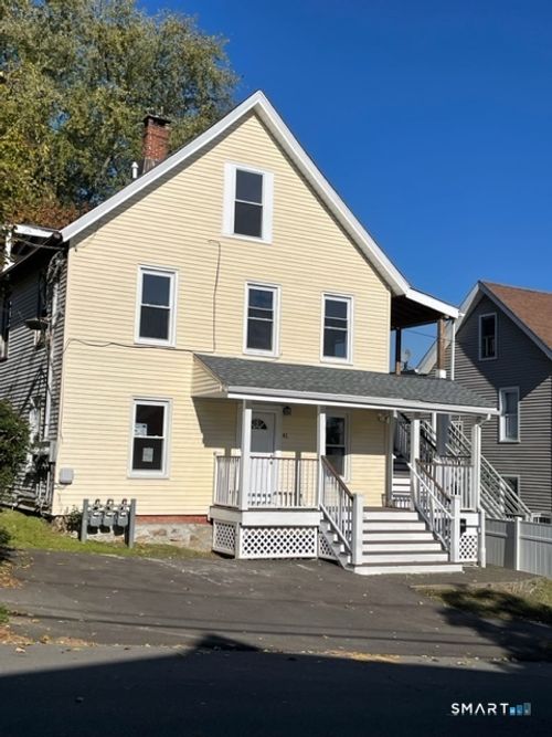 39 Elm St, Shelton, CT, 06484-3048 | Card Image