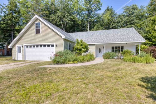 2 Shorey Ln, Center Ossipee, NH, 03814-6333 | Card Image