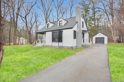 5 Sherwood Pl, Hyde Park, NY, 12538-1516 | Card Image