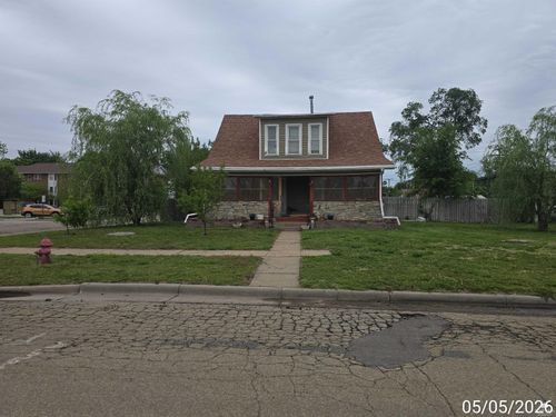 146 W 8th St, Chapman, KS, 67431-8992 | Card Image