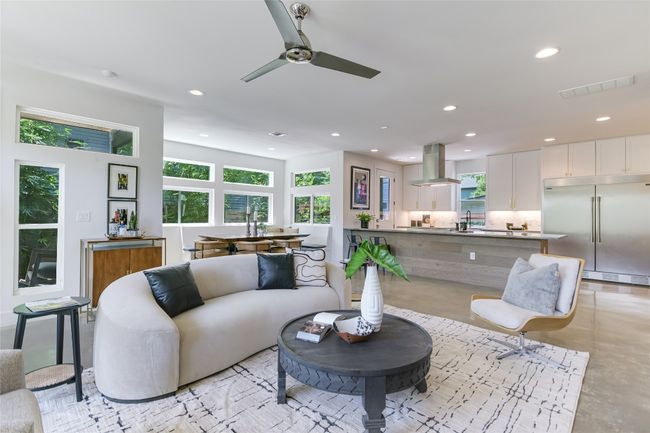 1 - 1904 Sl Davis Ave, Condo with 3 bedrooms, 4 bathrooms and 3 parking in Austin TX | Image 4