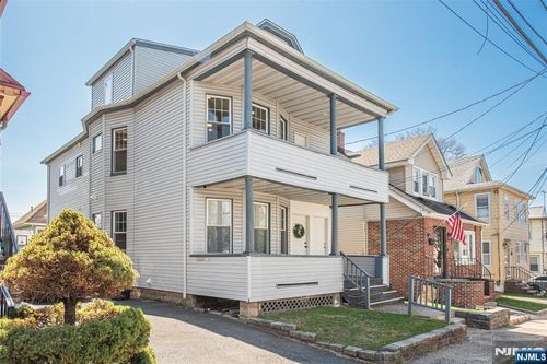 39 Beekman St, Bloomfield, NJ, 07003-3801 | Card Image