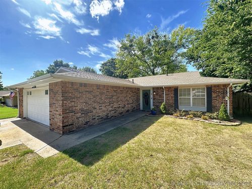 413 Greenwood Dr, Tahlequah, OK, 74464-4814 | Card Image