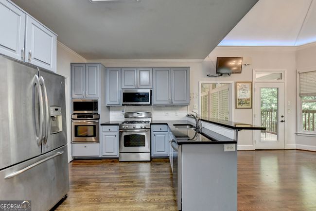 4580 Lakefield Bnd, House other with 6 bedrooms, 5 bathrooms and null parking in Berkeley Lake GA | Image 15