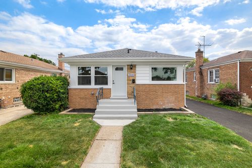 3400 Monroe St, Bellwood, IL, 60104-2162 | Card Image
