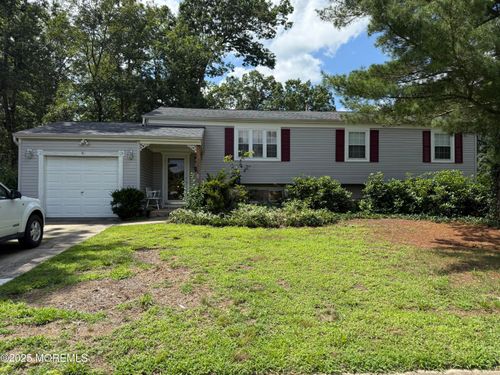 9 Villa Ct, Berlin, NJ, 08009-9631 | Card Image