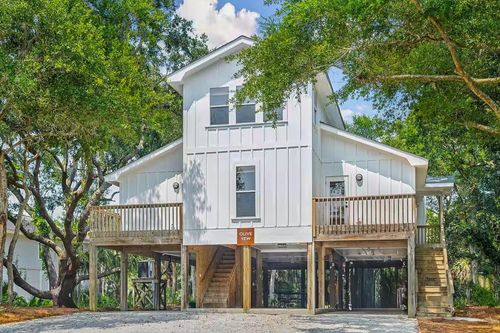 3115 Myrtle St, Edisto Island, SC, 29438-3536 | Card Image