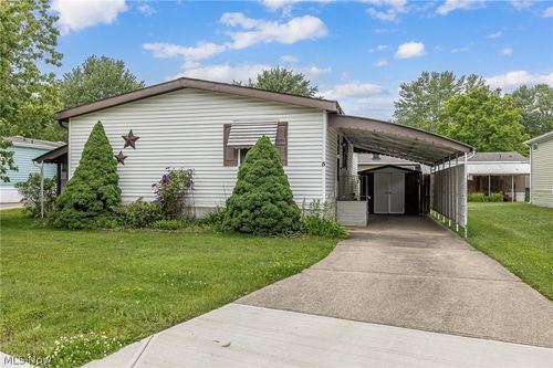 5 Michael Dr, Olmsted Twp, OH, 44138-3009 | Card Image