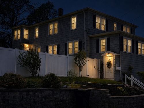 30 Rockland Cir, Hull, MA, 02045-3116 | Card Image