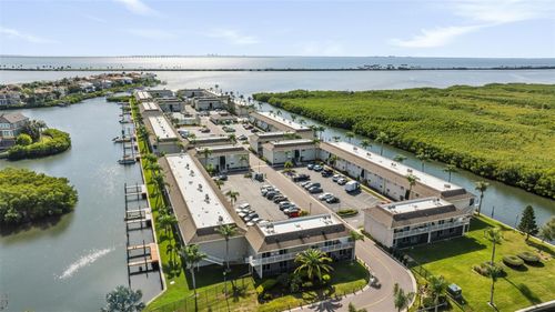 206-8806 Bay Pointe Dr, TAMPA, FL, 33615-5311 | Card Image