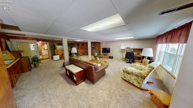 1501 Tiffin Rd, House other with 3 bedrooms, 2 bathrooms and 2 parking in Fremont OH | Image 31