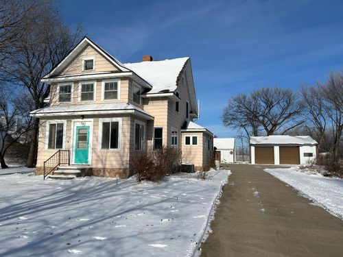 321 Highway 7 E, HUTCHINSON, MN, 55350-1786 | Card Image