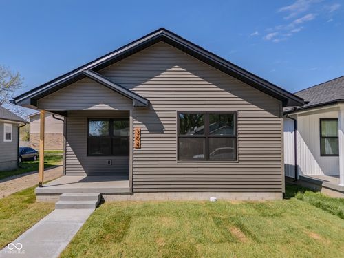 304 Highlawn Ave, Seymour, IN, 47274-2532 | Card Image