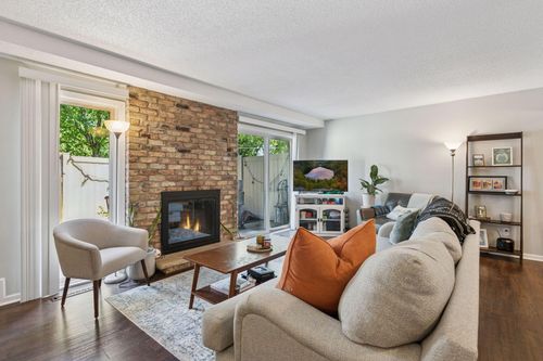 4441 Cedar Lake Rd S, Saint Louis Park, MN, 55416-3701 | Card Image