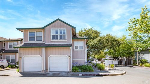 1532 Pinebrook Place, Santa Rosa, CA, 95403 | Card Image