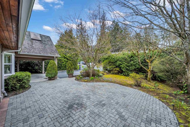 4030 Ripple Rd, House other with 4 bedrooms, 3 bathrooms and 4 parking in West Vancouver BC | Image 12