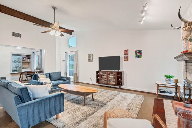 9458 Singing Quail Dr, Condo with 2 bedrooms, 2 bathrooms and 4 parking in Austin TX | Image 7